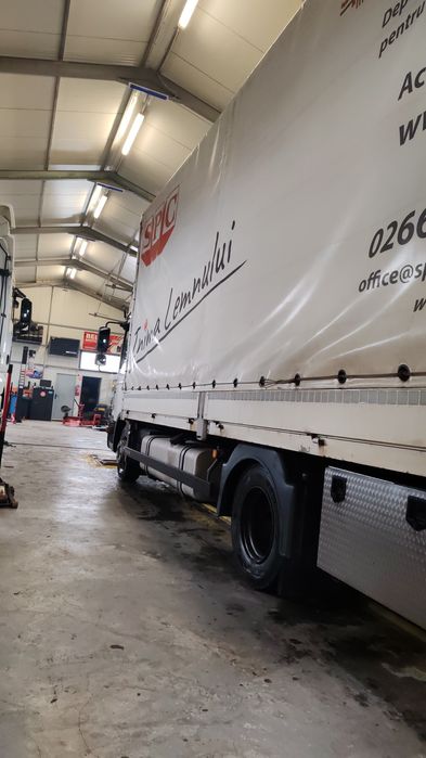 Efectuez Transport camion 7.5 t