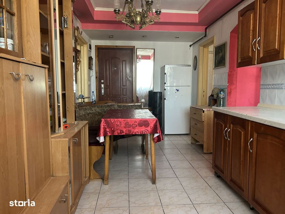 3 Camere transformat in 2,Dacia