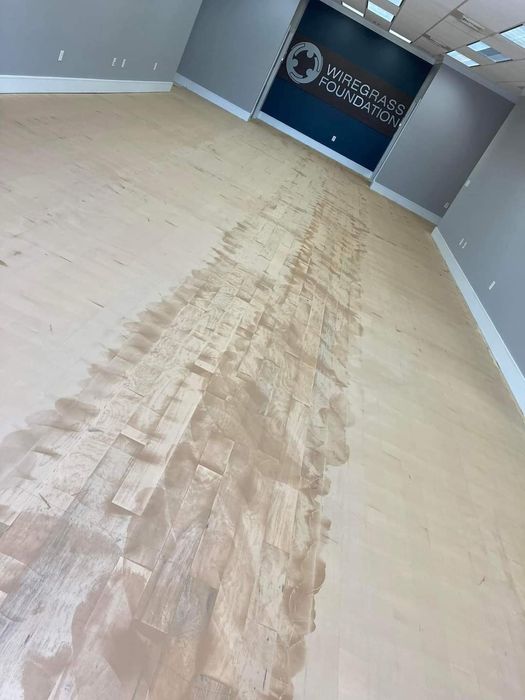 Rașchetat parchet/Montaj parchet/Reconditionare parchet/Parchetar