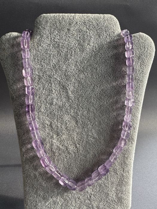 Colier ametiste inchizatoare aur