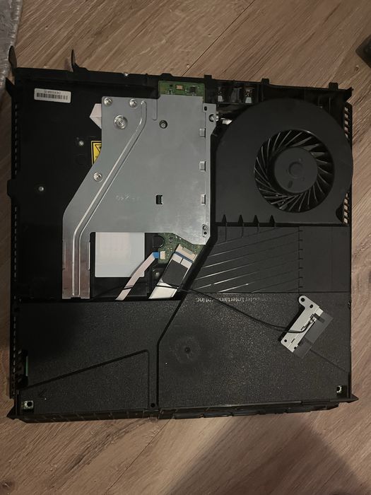 de reparat , nu functionaza deloc trebuie inlocuirea portului hdmi