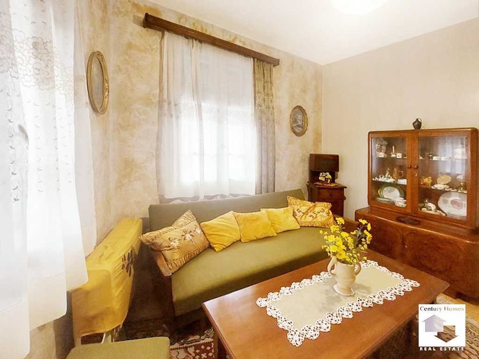Дава се под наем Къща в Велико Търново, Стара част - 132 кв.м за 700 € - Снимка #4