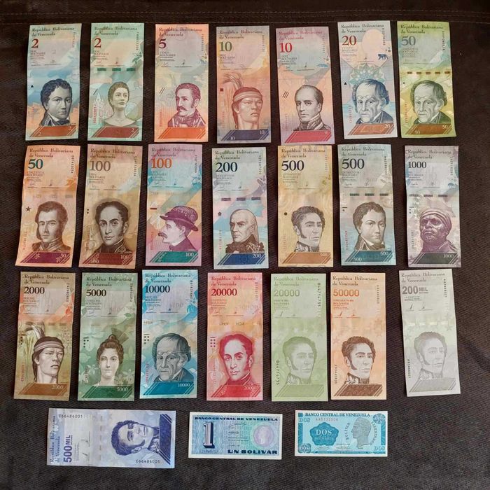 Лот Банкноти от 160 броя (без повтарящи) UNC