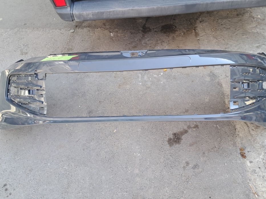 Предна броня Vw Golf 8 оригинална