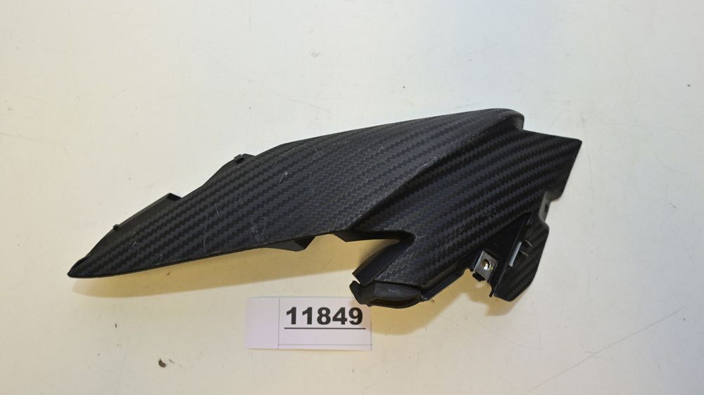 Carena Inferioara Far Dreapta Yamaha MT09 / Tracer 2014 - 2024