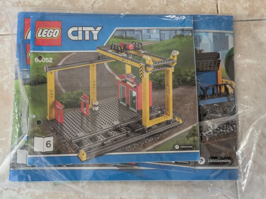 LEGO два влака 60052 и 7898 от power up