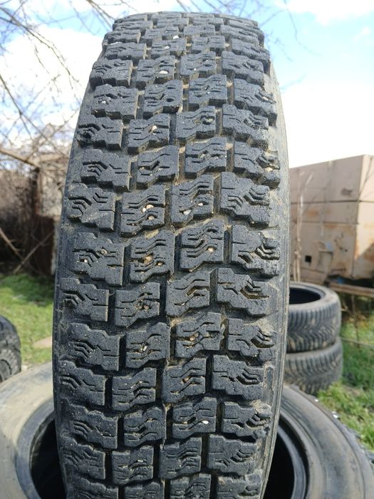 Гуми за лада нива