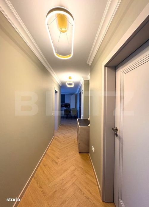 Apartament cu 3 camere, terasa si parcare, zona Libertatii