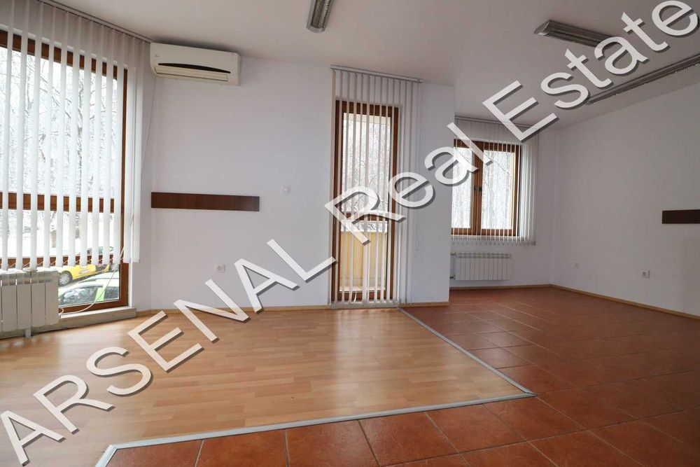 Дава се под наем Офис в София, Лозенец - 135 кв.м за 900 € - Снимка #3