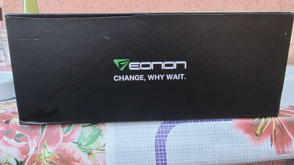 Navigație Auto Portabilă Eonon P4 cu Dashcam 4K și CarPlay- include Camera mansalier