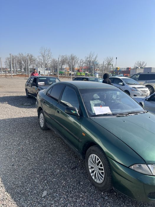 Mitsubishi carisma