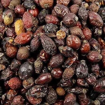 Macese intregi uscate natural la soare,culese din zone curate,45lei kg