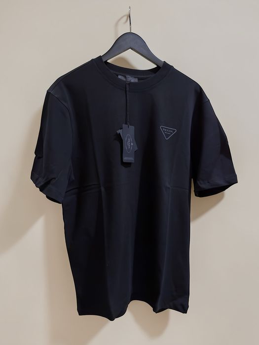 Tricou model nou 2026 Pra.  Da  marimea L