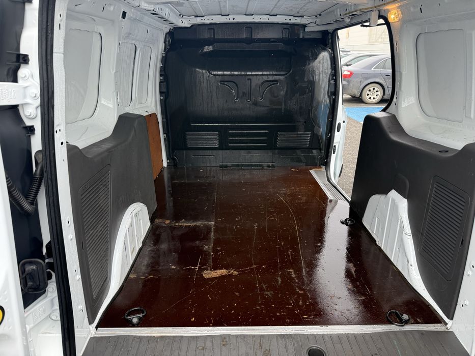 Ford Transit Connect  2021 Maxi 143000 km Tva Deductibil