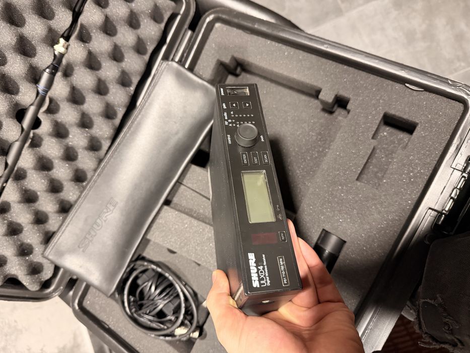 Безжичен микрофон SHURE ULXD4 - Beta58A + Оригинален кейс на Shure