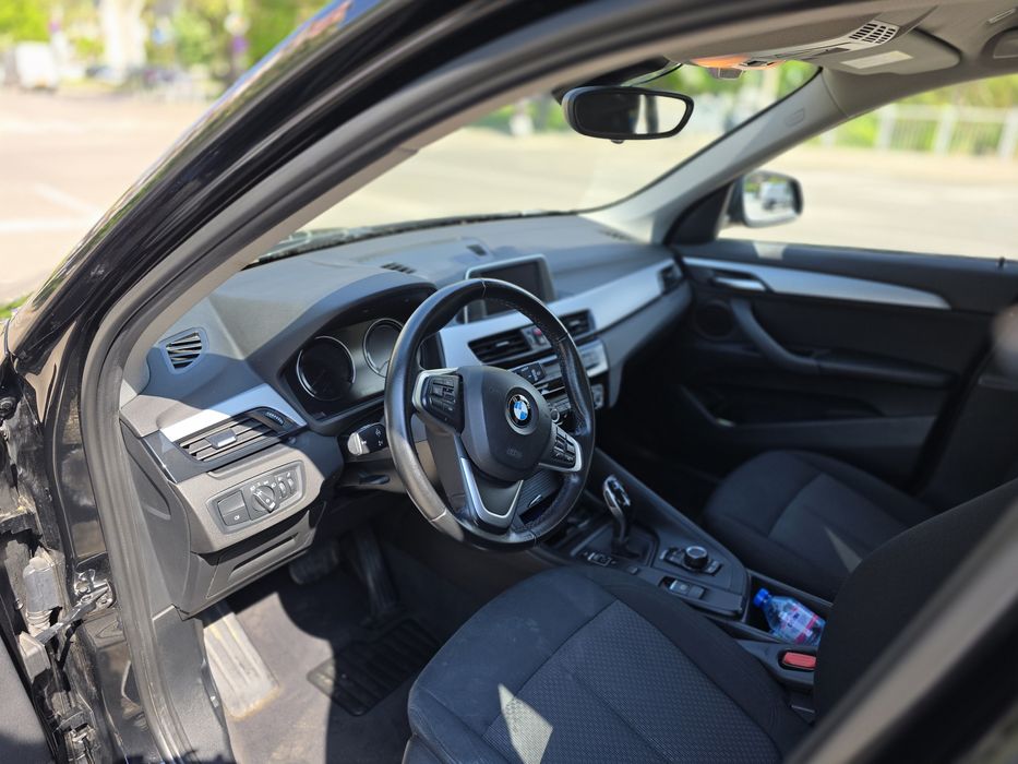 BMW X1 sDrive18i 2019 / 45 000 km - автоматик