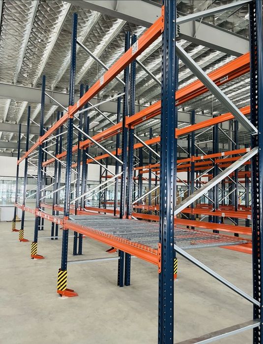 Rafturi metalice depozitare marfa