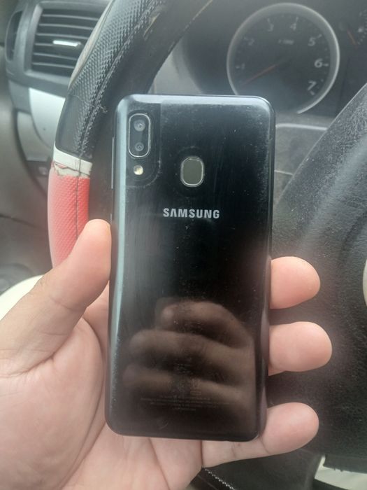 Samsung a20e .putin fisuratt