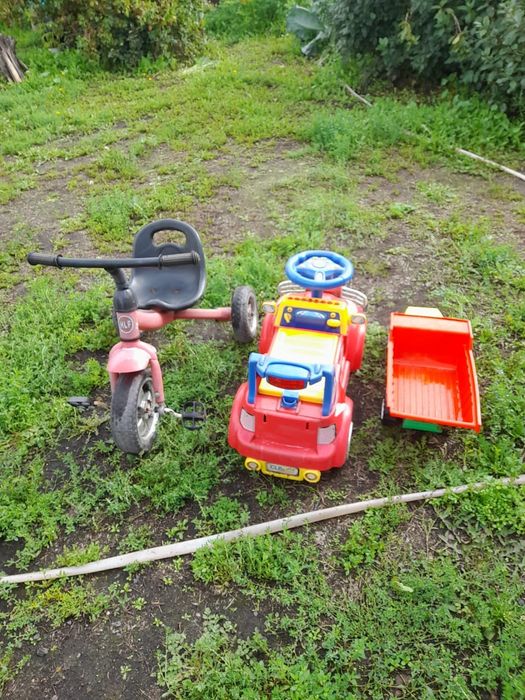 Велосипед и машинки