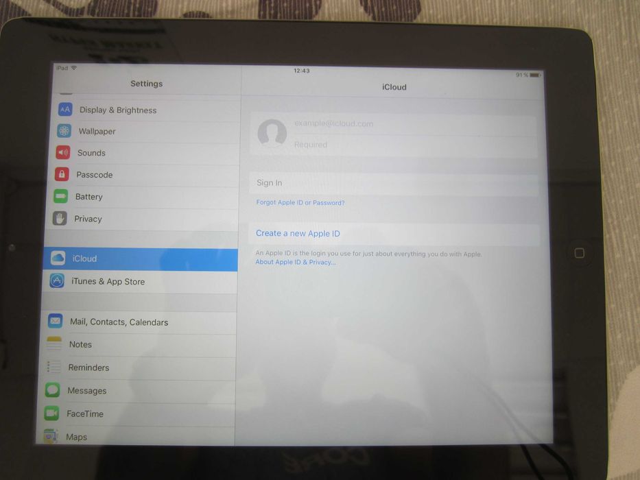 Apple iPad Wi-Fi 3rd Gen 16GB черен MC705KN А1416