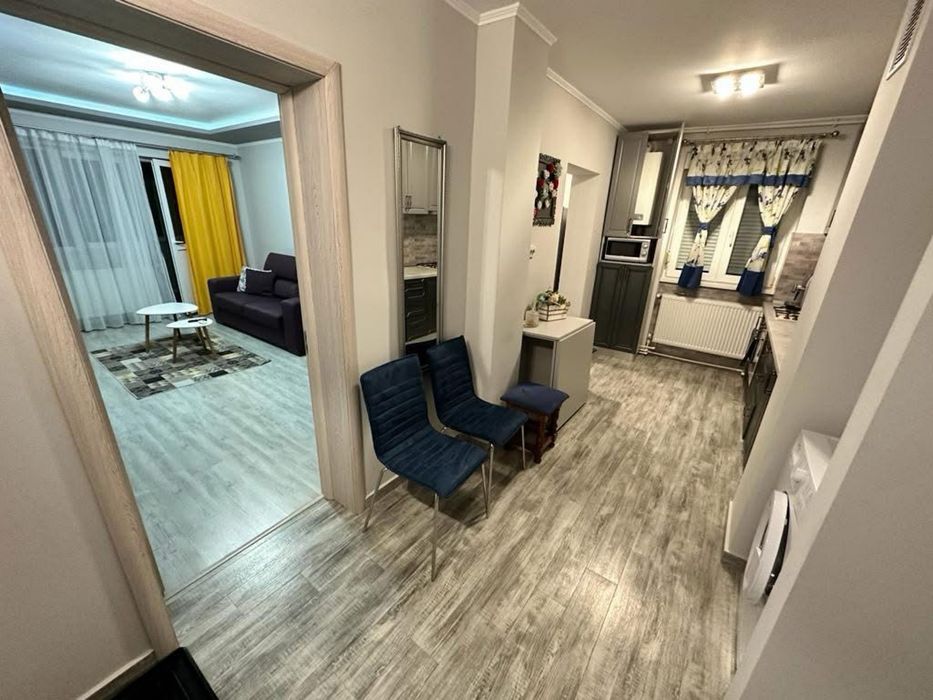 Ofer spre inchiriere Apartament 2 Camere / Decomandat zona Strazii Aleea Mircesti