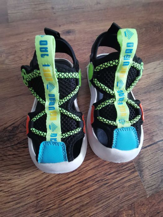 Детски сандали APAWWA