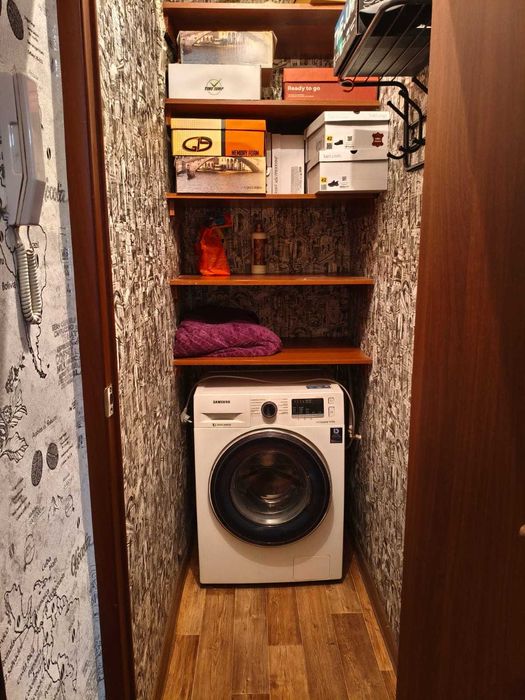 продам 1 ком.квартира в 8 мкр