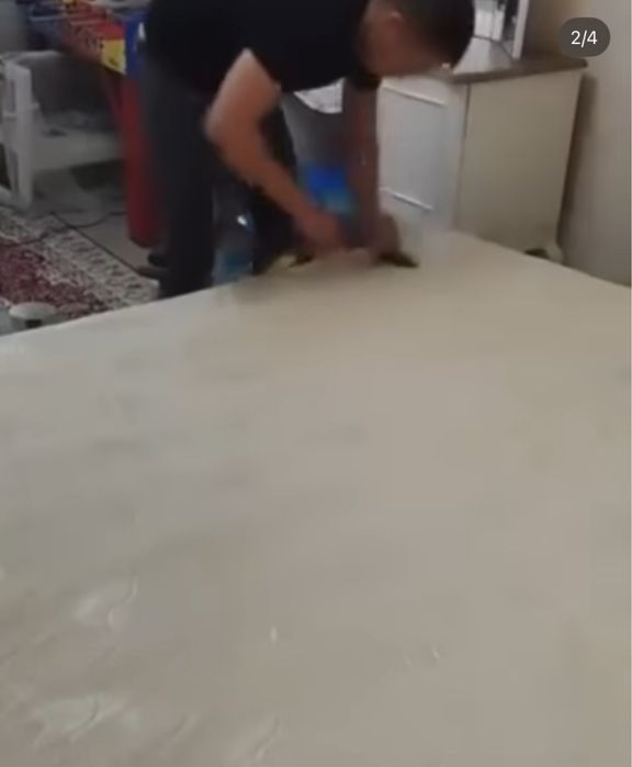 Стол 5 метров и матрас 1.8х2