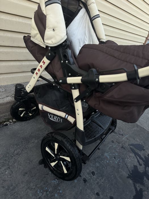 Продам детскую коляску зима лето