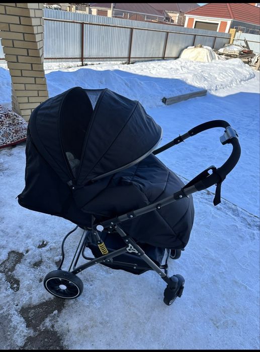 Продам детскую коляску