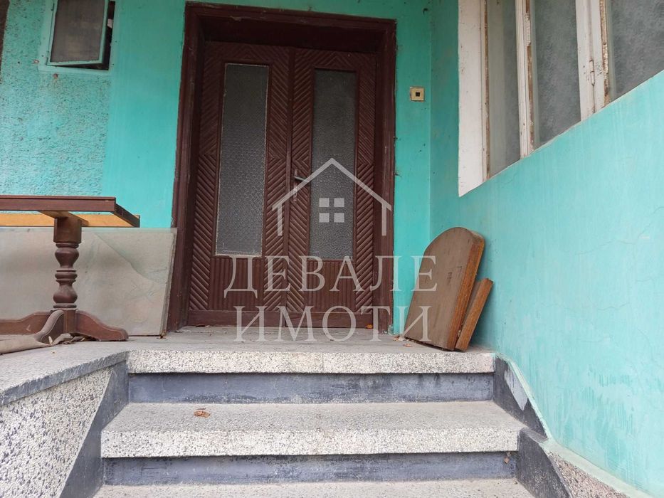 Продава се Къща в Русе, Здравец Север 1 - 140 кв.м за 310 €/кв.м - Снимка #2