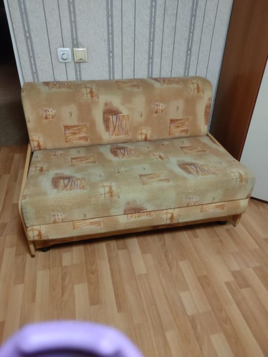 Компактный раскладной диван-софа