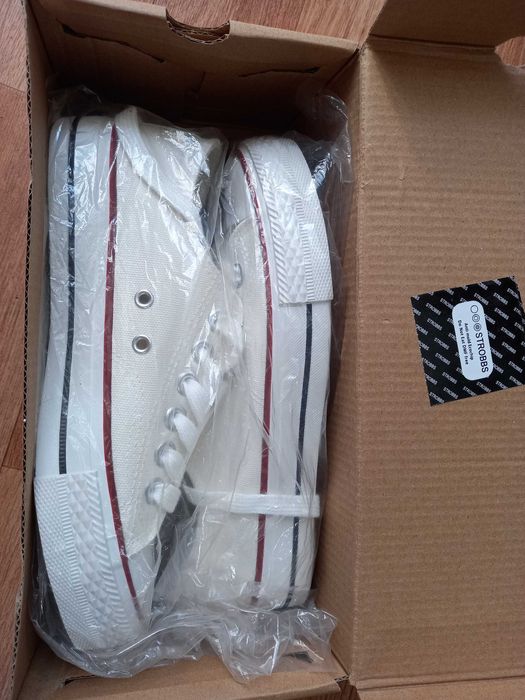 Продам новые кеды