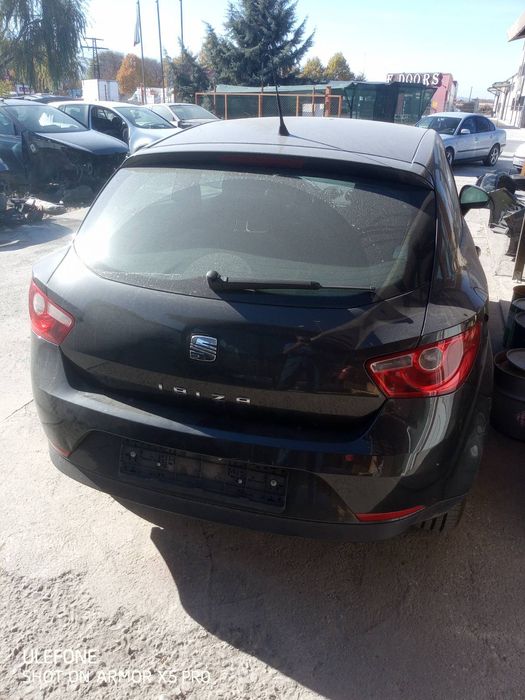 Сеат Ибиза 2009 год. 1.2 бензин 3 цилиндъра двигател BZG на части