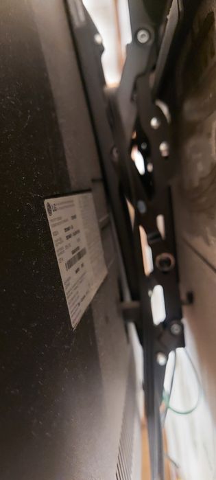 Продам телевизор LG