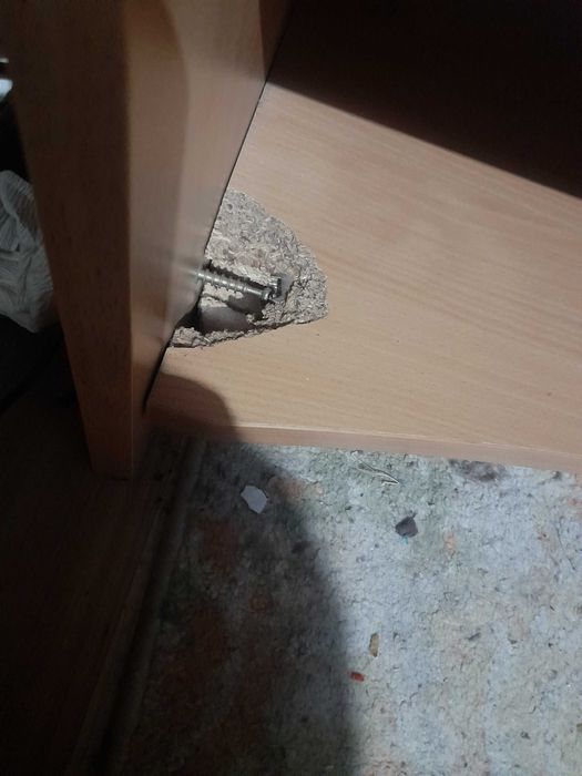 Спешно продавам Ученическо бюро