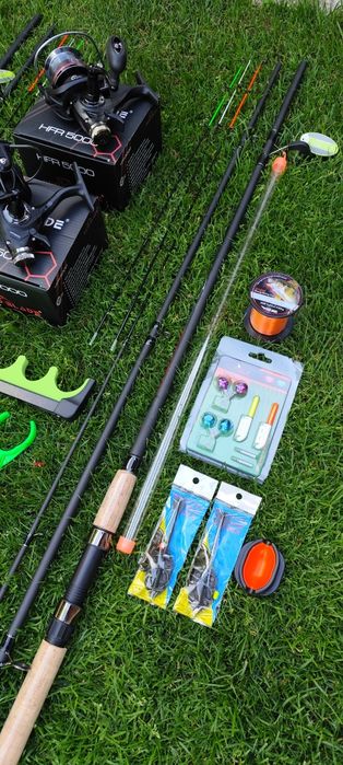 Set 2 Lansete Feeder Carbon Wind Blade Black Fox 3,90m,2 Mulinete HFR 5000 cu Baitrunner, Senzori+Suporți+Geanta,2 Monturi+Matriță,Fir