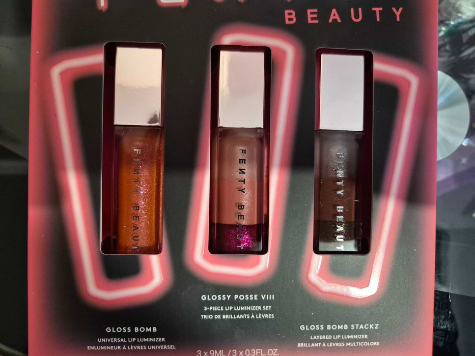 Комплект гланцове Fenty beauty