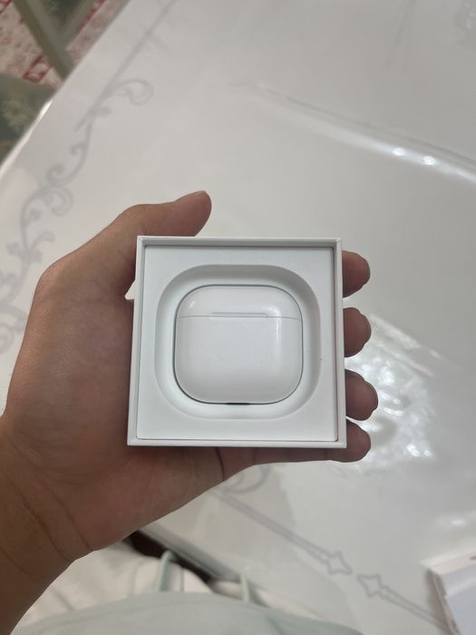 AirPods 4 белый оригинал