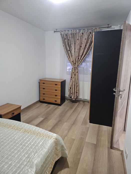 Ofer spre închiriere  apartament 2 camere