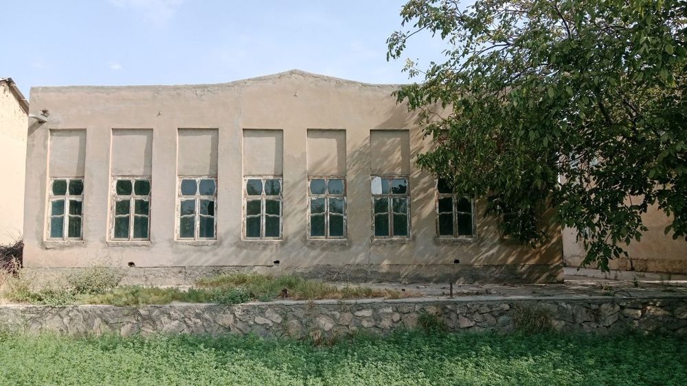 Уй умйиий 12 сотих ери билан