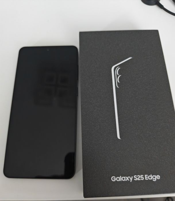 Vând Samsung Galaxy s25 Edge impecabil  Factura Garanție