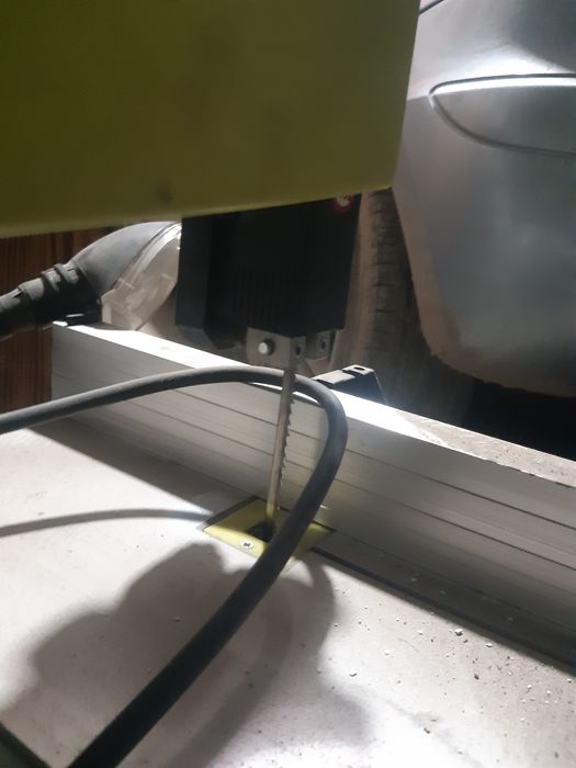 Ленточная пила продам