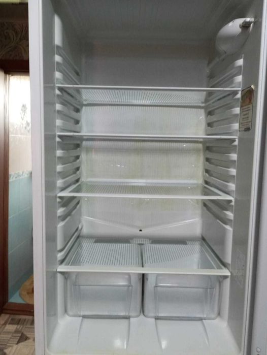Продается холодильник  lndesit