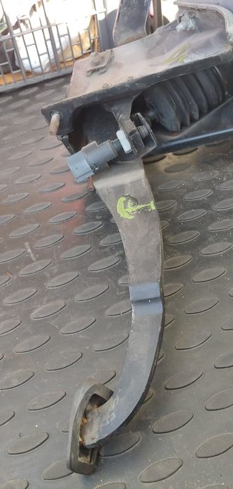 Педаль тормоза в сборе на Приору 2