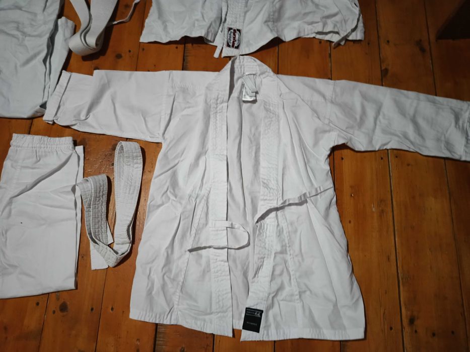Kimono alb judo, karate,Marime 130 cm/ arte martiale/Sport contact