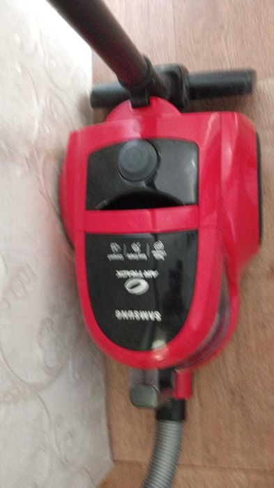 Продается    пылесос