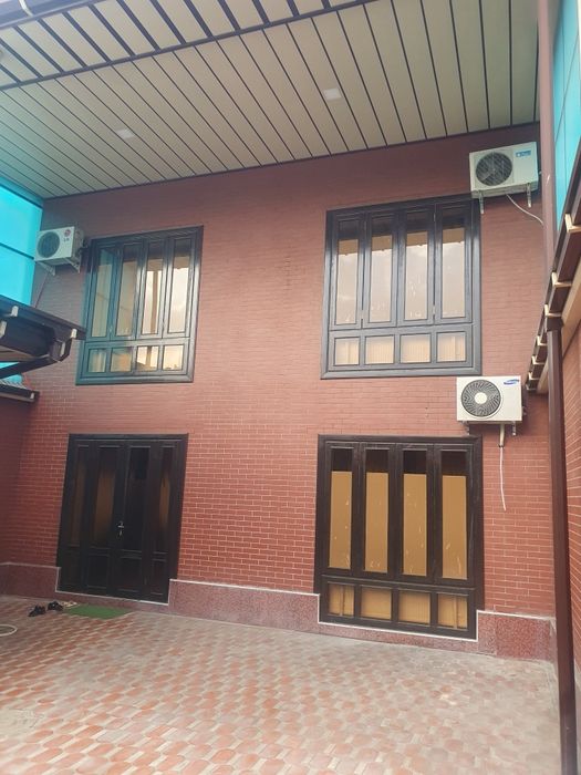 Hovli kunlik ijaraga beriladi.Sam shahar bogishamol.