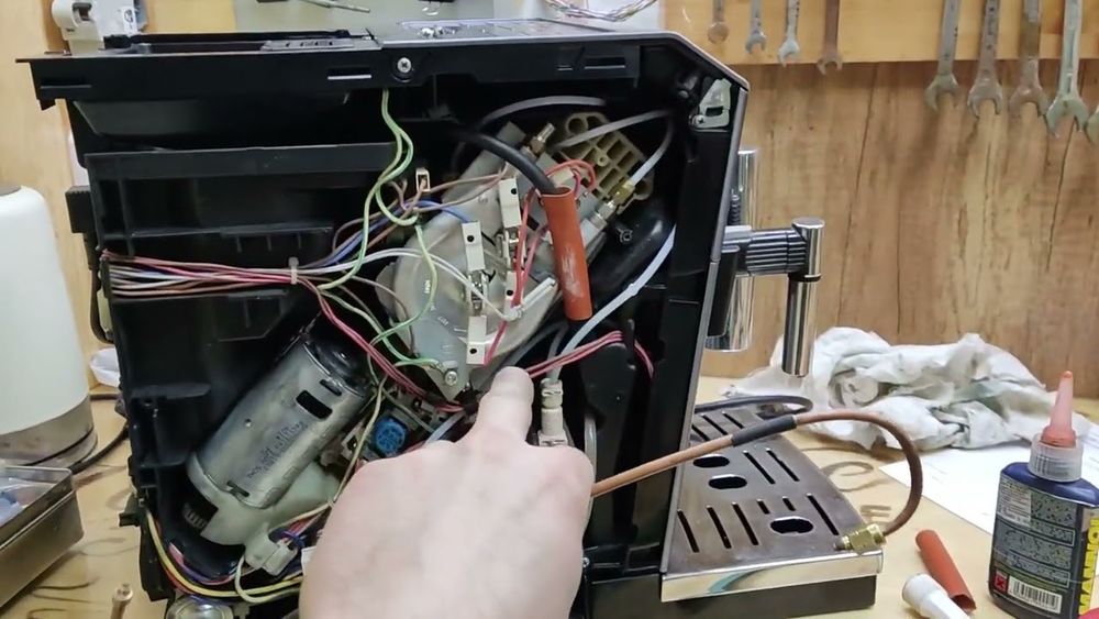 Ремонт кофемашин/Чистка кофемашин/Выезд/Гарантия