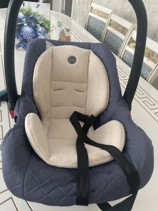 Продам автокресло с рождения